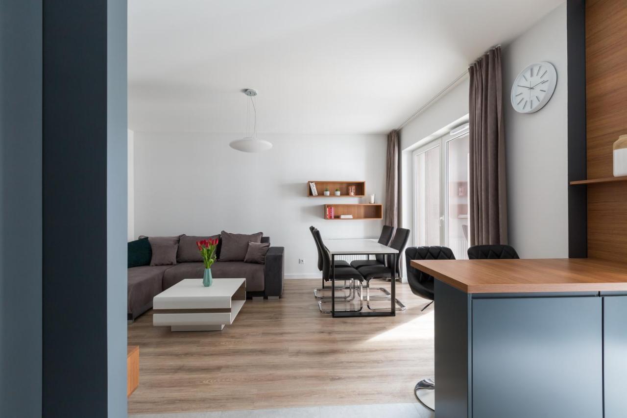 Luksusowy Apartament Przy Targach Poznan Exterior photo